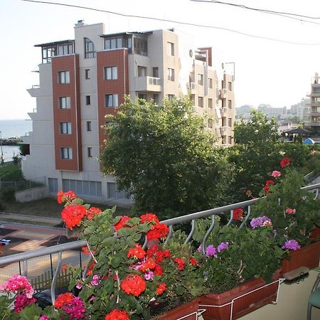 Homestay Kostadinov ポモリエ エクステリア 写真
