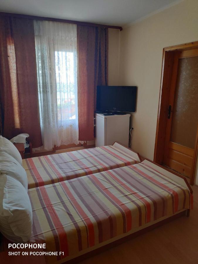 Homestay Kostadinov ポモリエ エクステリア 写真